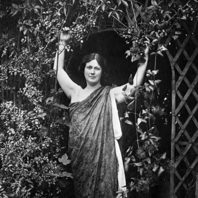 The main dates of the life and work of Isadora Duncan A new flash of love