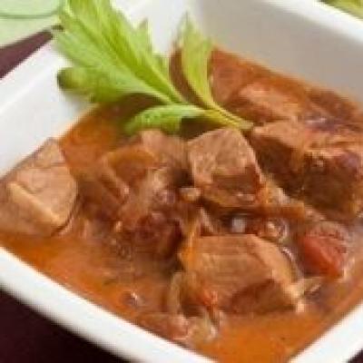 Pork stew with gravy: the best recipes