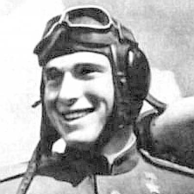 What is the famous pilot Sergei Gavrilovich Litavrin famous for?